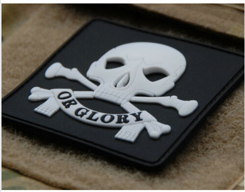 PVC mou écologique de couleur de Glory Skull Military Morale Patch PANTON de la mort 3D