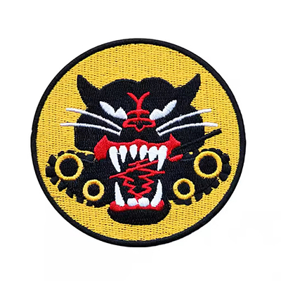 OEM ODM Patch brodé sur mesure avec bordure coupée par la chaleur et couture à l'arrière
