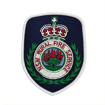 Emblèmes brodés en gros Emblème de chapeau de camionneur sur mesure Fer sur tissu réfléchissant Emblème de chapeau pour vêtements