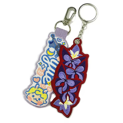 Conception du logo de broderie 130*30mm personnalisable pour les besoins de marque d'entreprise