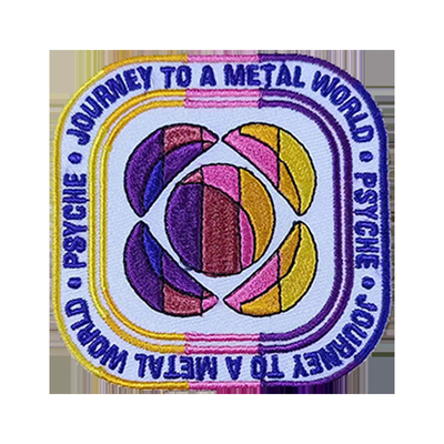 Un patch de broderie personnalisé pour la conception de la casquette des vêtements, du fer sur le badge brodé