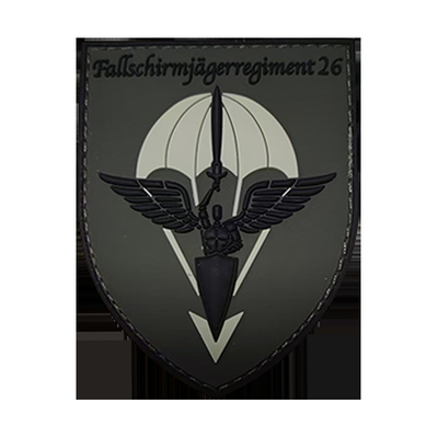 Emblème personnalisé de style dessin animé pour vêtements, patch en caoutchouc PVC à transfert de chaleur doux