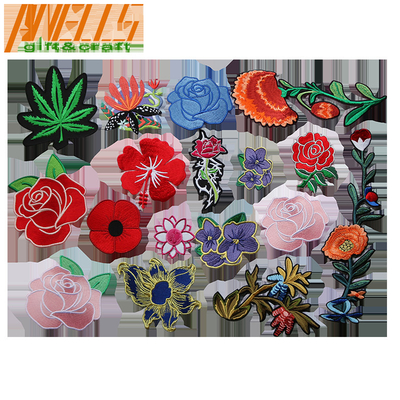 Fer floral de broderie de coton de sergé de correction de broderie de tournesol de 2 PCs sur des corrections