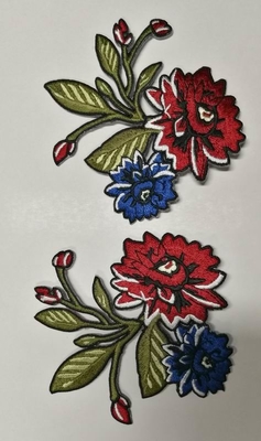 Fer floral de broderie de coton de sergé de correction de broderie de tournesol de 2 PCs sur des corrections