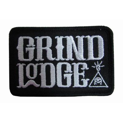 Tissu de sergé 75% Logo Embroidered Patches With Iron sur le support